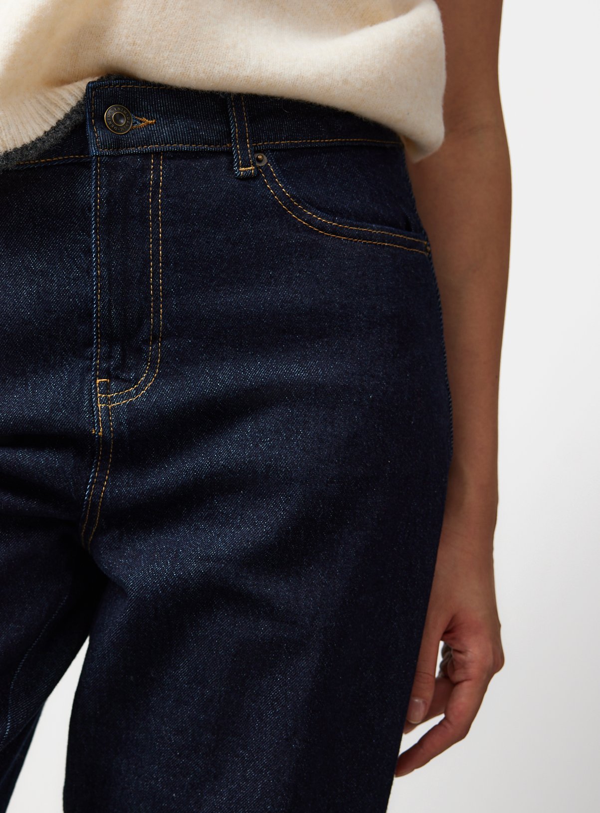 Dark Rinse Denim Relaxed Barrel Jeans 10S - Image 3 thumbnail